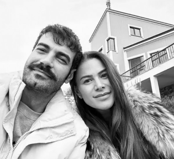 Balayı pozlarına beğeni yağdı!